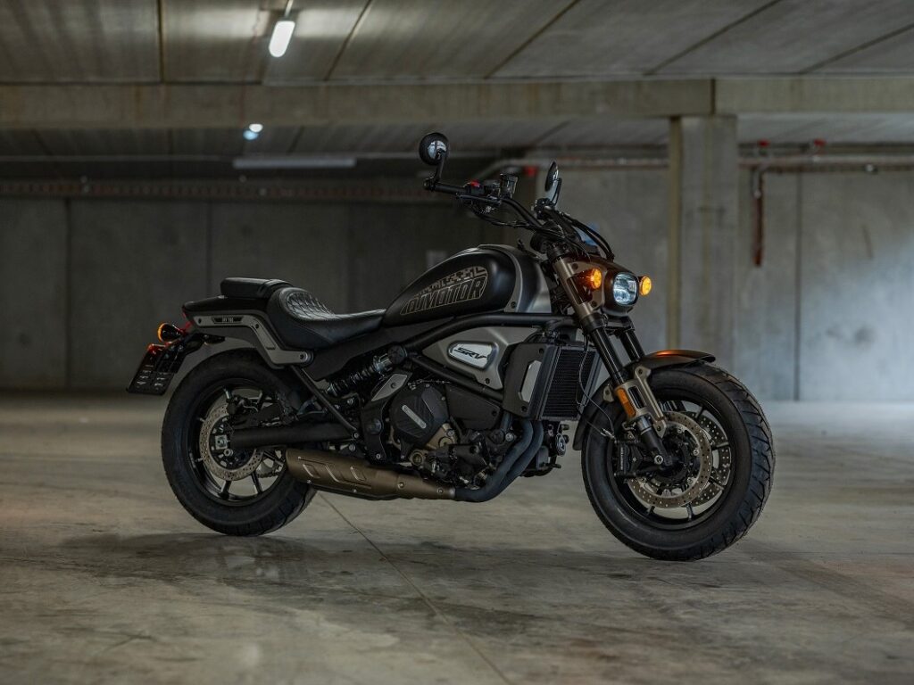 SRV 700