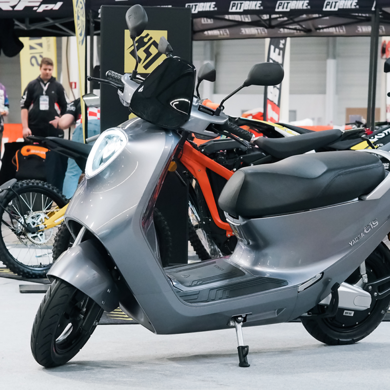 Yadea C1S